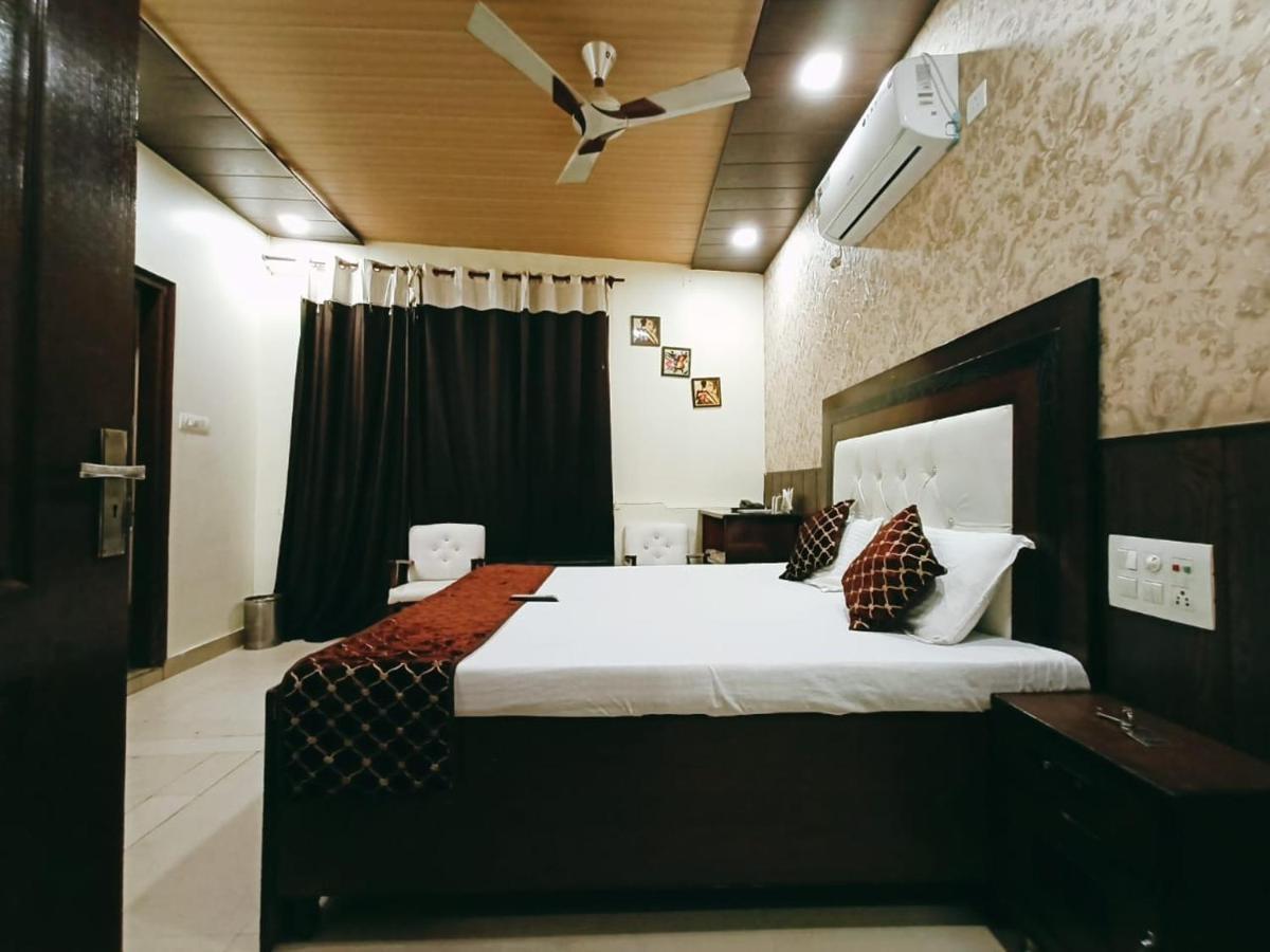 Hotel Mehak Kapurthala Exterior photo